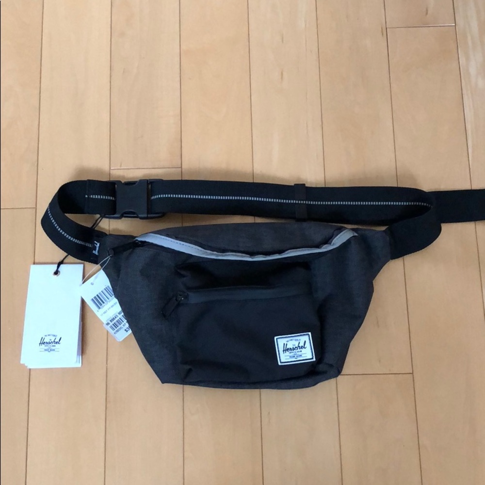 Herschel bumbag. Black with gray. Brand new.
